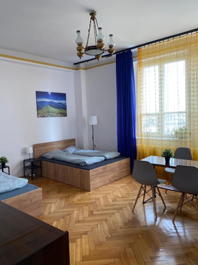 Vintage Rooms In Old Town Krakow Exterior photo